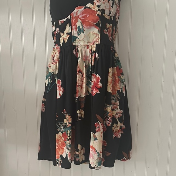 Band of Gypsies Floral Babydoll Summer Mini Dress sz M - Picture 6 of 13